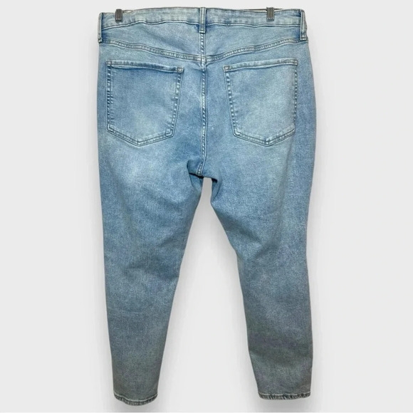 Old Navy Women’s O.G. Straight Ankle Jeans Size 18 - Picture 4 of 9